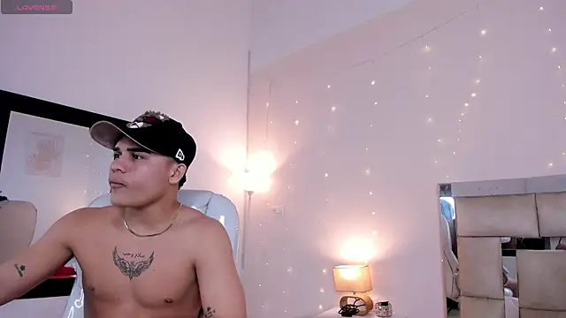 saraandstiven online show from 18, 2, 2025