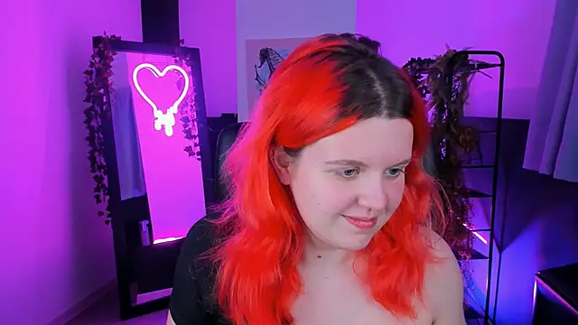 NielletaBlossom online show from 10, 2, 2025