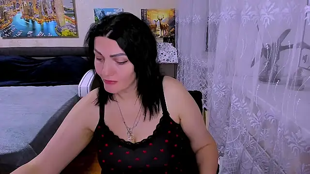 Lady Boom Wild  online show from 13, 7, 2026