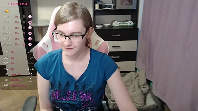Snapshot of Tomato_Tease chatting on 24, 10, 2025 Tomato Tease online show from 24, 10, 2025