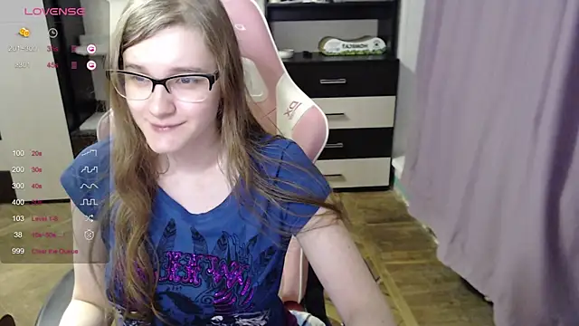 Snapshot of Tomato_Tease chatting on 13, 11, 2025 Tomato Tease online show from 13, 11, 2025