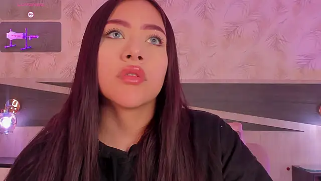 nicolle pierce online show from 14, 3, 2026