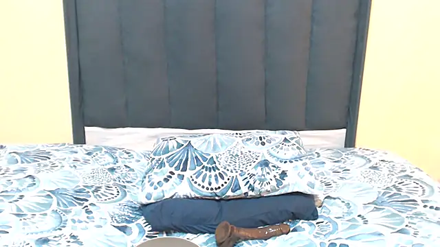 kittykhloe22 online show from 13, 11, 2025