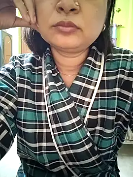 Snapshot of Royalgirl667 chatting on 9, 12, 2024 Royalgirl667 online show from 9, 12, 2024