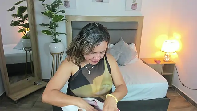 gipsela gomez online show from 19, 2, 2025