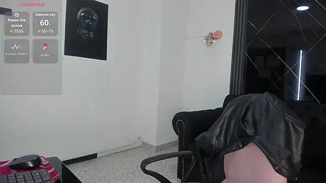 Snapshot of miacarperr1 chatting on 13, 2, 2026 miacarperr1 online show from 13, 2, 2026