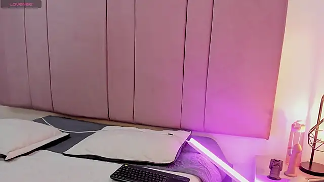 Snapshot of Dracu_dom chatting on 11, 12, 2024 Dracu dom online show from 11, 12, 2024