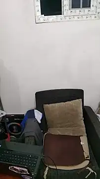 Snapshot of miketripi420 chatting on 11, 4, 2026 miketripi420 online show from 11, 4, 2026