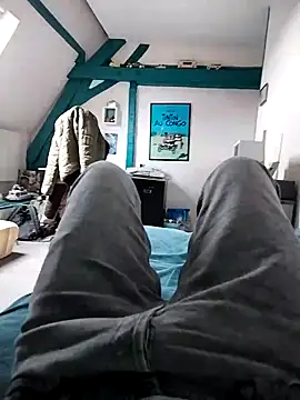 Snapshot of JulesG18 chatting on 28, 2, 2026 JulesG18 online show from 28, 2, 2026