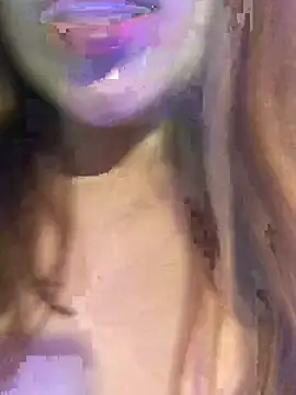 Snapshot of paulette_karim1 chatting on 21, 12, 2024 paulette karim1 online show from 21, 12, 2024