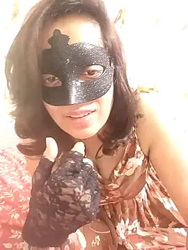 Inaya Mishra online show from 13, 1, 2025