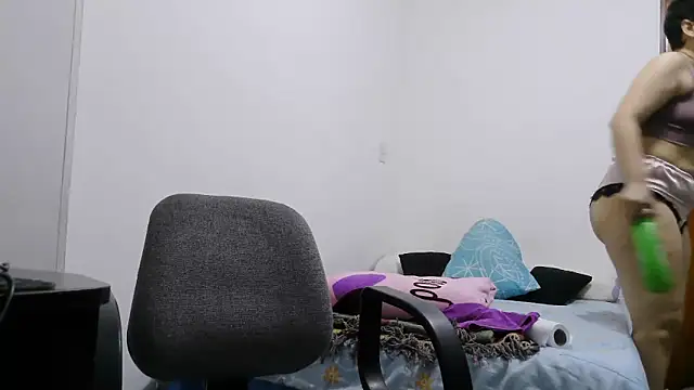 luxandracon23 online show from 11, 2, 2026