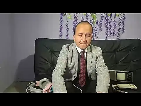 Snapshot of yazforeSolo chatting on 10, 11, 2025 yazforeSolo online show from 10, 11, 2025