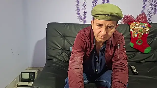 Snapshot of yazforeSolo chatting on 26, 11, 2025 yazforeSolo online show from 26, 11, 2025