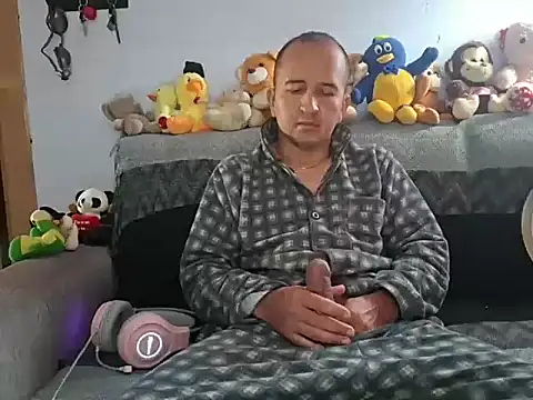 Snapshot of yazforeSolo chatting on 12, 1, 2026 yazforeSolo online show from 12, 1, 2026