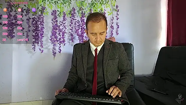 Snapshot of yazforeSolo chatting on 7, 2, 2026 yazforeSolo online show from 7, 2, 2026