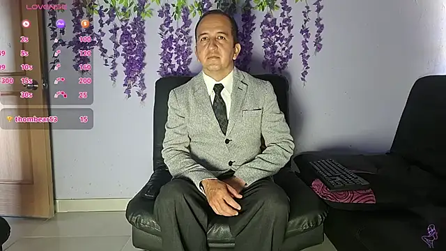 Snapshot of yazforeSolo chatting on 11, 2, 2026 yazforeSolo online show from 11, 2, 2026