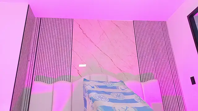 Sofia martiin online show from 14, 4, 2026