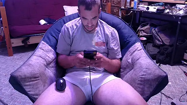 Snapshot of ScubaStevex chatting on 19, 9, 2025 ScubaStevex online show from 19, 9, 2025