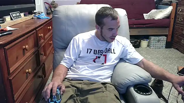 Snapshot of ScubaStevex chatting on 1, 10, 2025 ScubaStevex online show from 1, 10, 2025