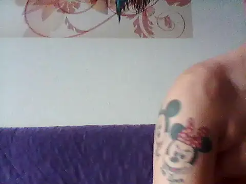 ich411983 online show from 13, 4, 2026