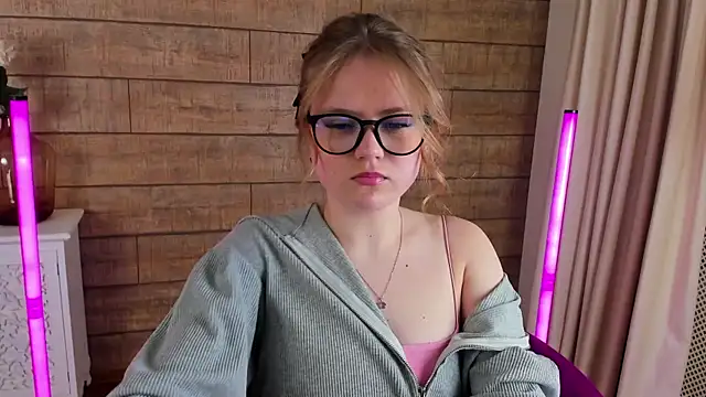 SelinSwarovski online show from 14, 3, 2025