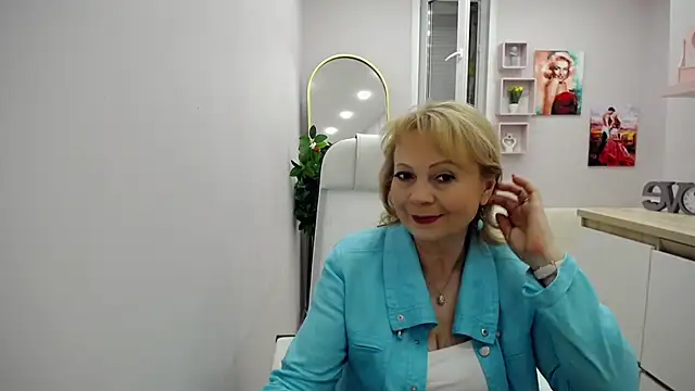 Snapshot of Milla_Cutie18 chatting on 21, 5, 2026 Milla Cutie18 online show from 21, 5, 2026