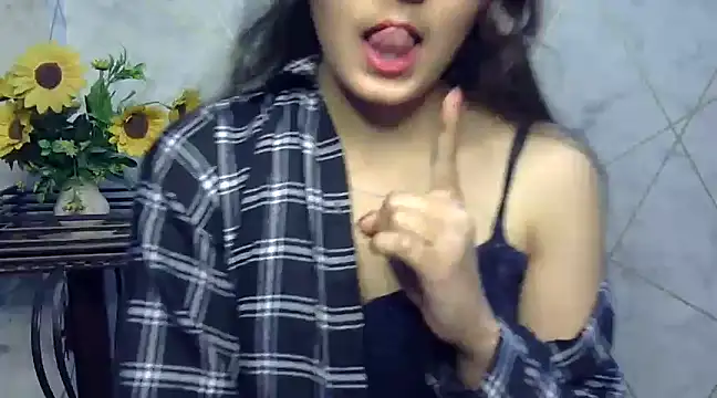 Snapshot of sonam_love- chatting on 3, 3, 2025 sonam love- online show from 3, 3, 2025