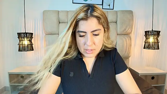 AdharaSmithh online show from 13, 6, 2026