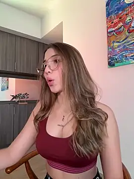 SophieRaily  online show from 11, 2, 2025