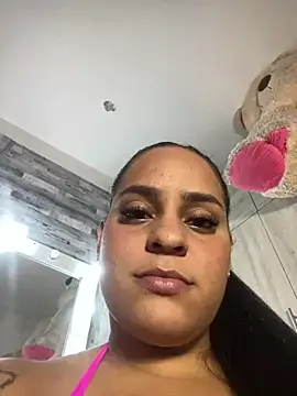 Snapshot of Violetrousse chatting on 23, 6, 2026 Violetrousse online show from 23, 6, 2026