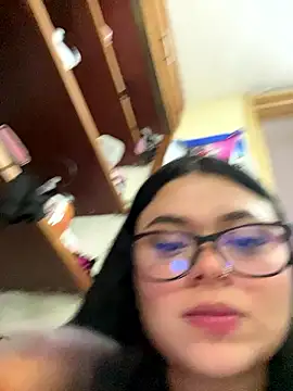 alissonfernandez  online show from 18, 1, 2026