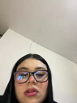 Snapshot of alissonfernandez_ chatting on 29, 4, 2026 alissonfernandez online show from 29, 4, 2026