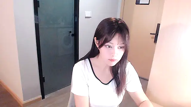 Snapshot of puppy-mango chatting on 4, 12, 2024 puppy-mango online show from 4, 12, 2024