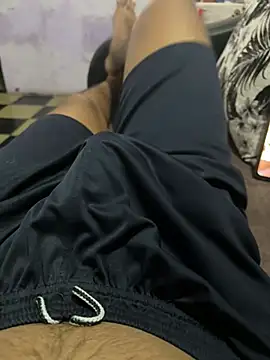 Snapshot of Desiboy___21 chatting on 21, 3, 2025 Desiboy   21 online show from 21, 3, 2025