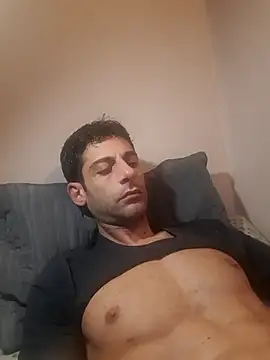 Snapshot of MrTamburine22 chatting on 2, 3, 2025 MrTamburine22 online show from 2, 3, 2025