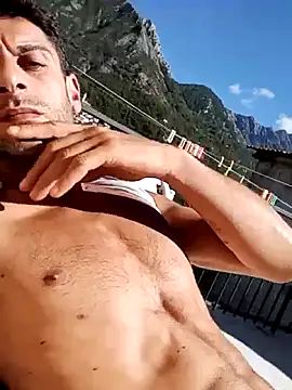 Snapshot of MrTamburine22 chatting on 7, 10, 2025 MrTamburine22 online show from 7, 10, 2025