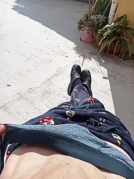 Snapshot of MrTamburine22 chatting on 13, 3, 2026 MrTamburine22 online show from 13, 3, 2026