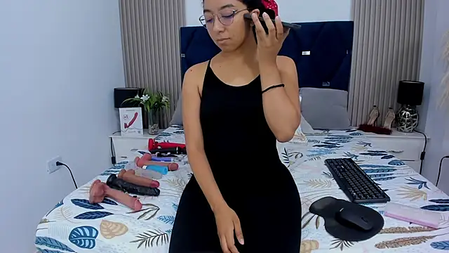 NAHOMI MILLER online show from 20, 2, 2026