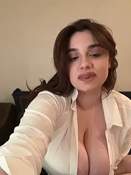 Snapshot of Dreamy_Kitty chatting on 19, 2, 2025 Dreamy Kitty online show from 19, 2, 2025