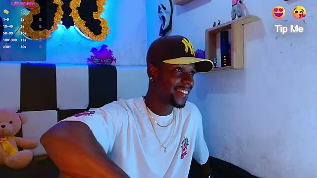 Snapshot of Aroonpapisex chatting on 2, 3, 2026 Aroonpapisex online show from 2, 3, 2026