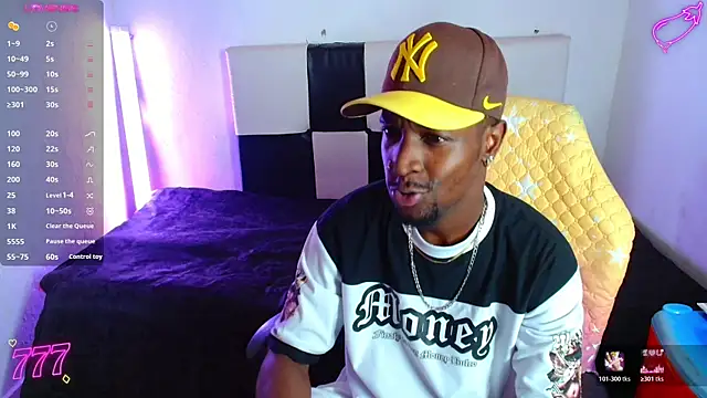 Snapshot of Aroonpapisex chatting on 5, 7, 2026 Aroonpapisex online show from 5, 7, 2026