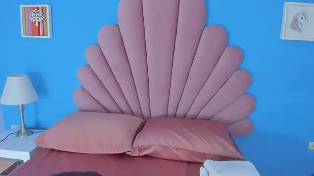 lana boomer online show from 8, 4, 2026