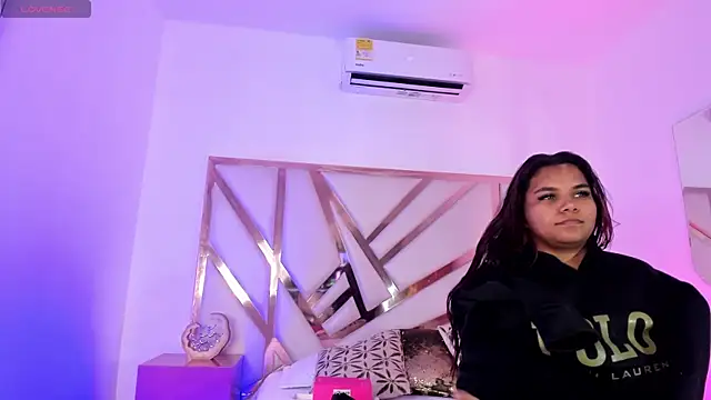 Carolina Evanss online show from 16, 3, 2025