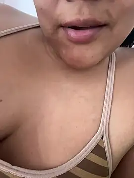 Snapshot of kiyomi-amour chatting on 27, 12, 2024 kiyomi-amour online show from 27, 12, 2024