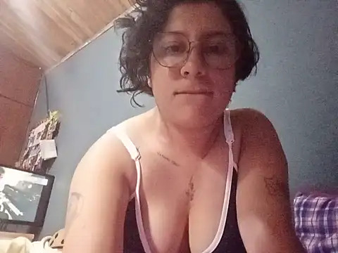 Lia mar moon online show from 28, 6, 2026