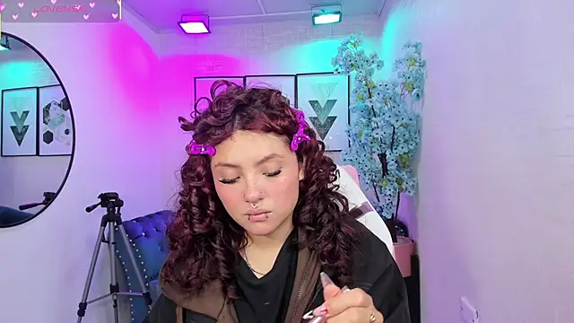 Theia moon online show from 18, 3, 2026