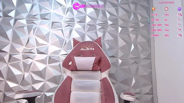 NAOMI WINDSOR online show from 10, 9, 2025