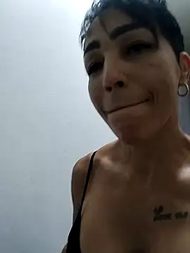 Snapshot of Alison_fitness chatting on 31, 10, 2025 Alison fitness online show from 31, 10, 2025