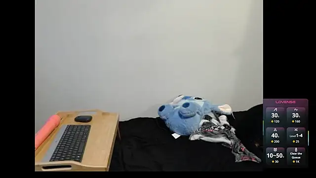 LilyFoxxx online show from 22, 4, 2026